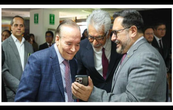 Celebran 30 años del Centro de Investigación en Computación (CIC)