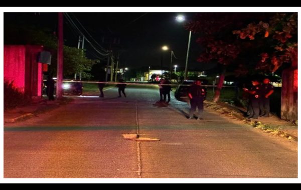 Asesinan a balazos a joven mujer en Cosoleacaque