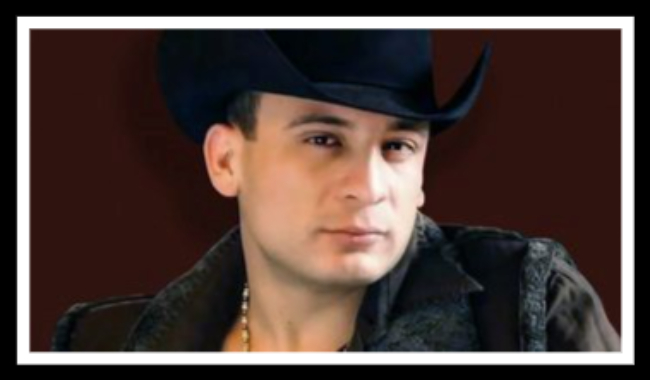 Valentín Elizalde ‘regresa’ con gira en holograma y su madre planea lanzar música inédita