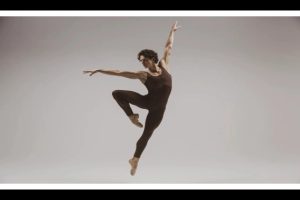 El bailarín mexicano, Isaac Hernández, encabeza el estreno de ‘Sinatra Suite’ en la gala ‘Despertares’