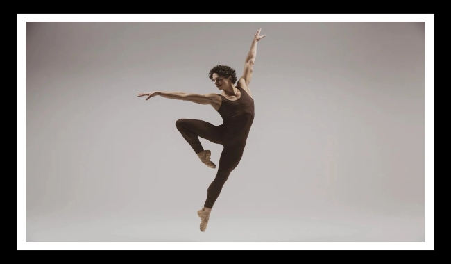 El bailarín mexicano, Isaac Hernández, encabeza el estreno de ‘Sinatra Suite’ en la gala ‘Despertares’